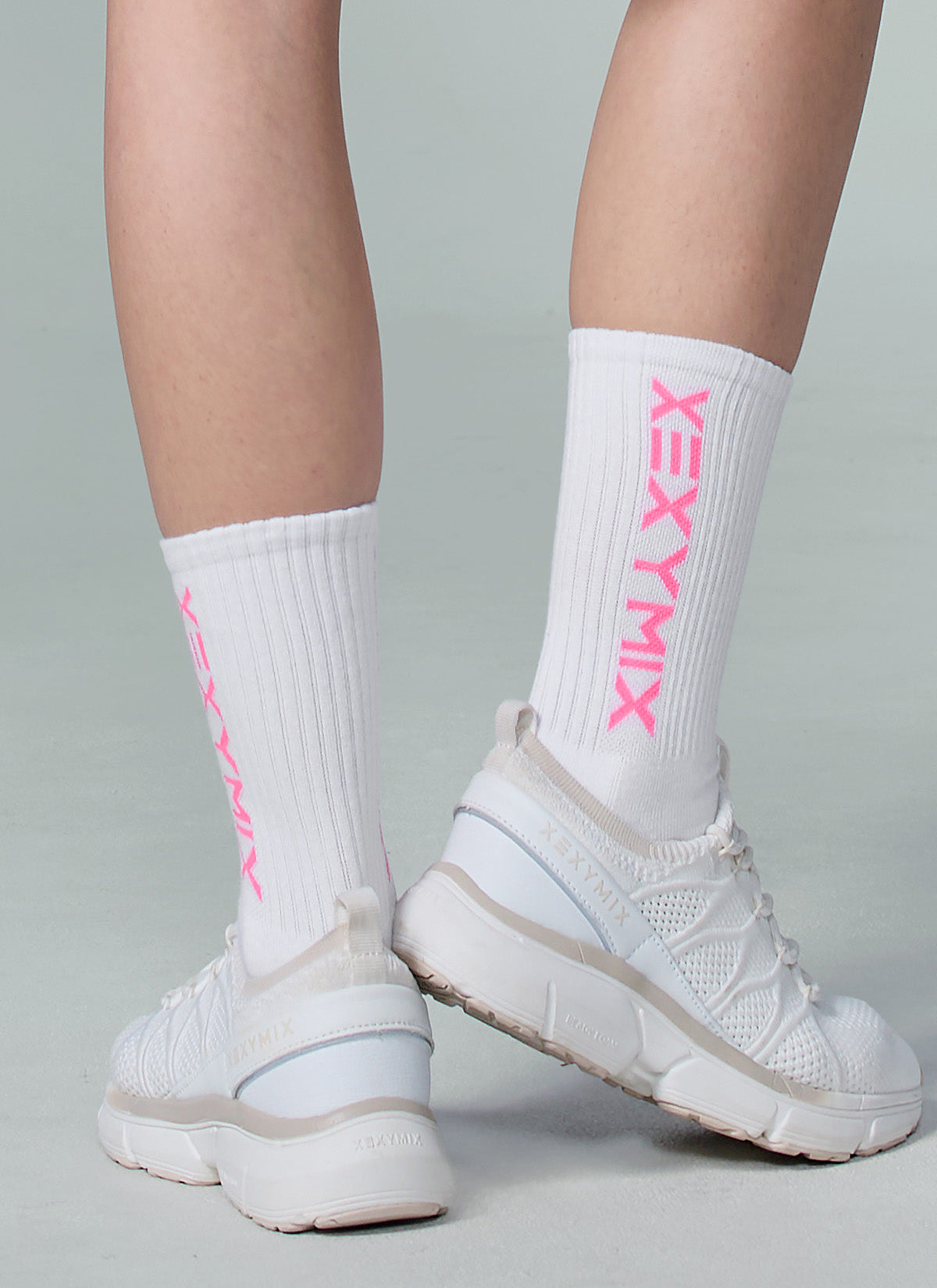[Go Youn-Jung's Outfit] Lettering Logo Crew Socks