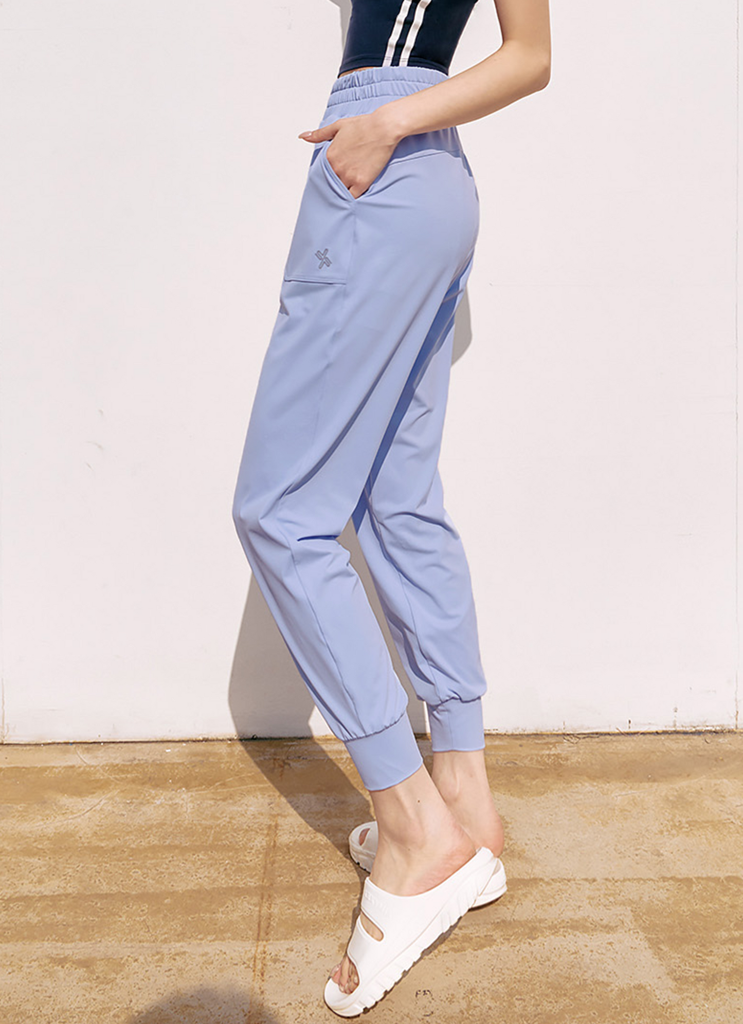 Medium Feather In-Band Jogger Pants