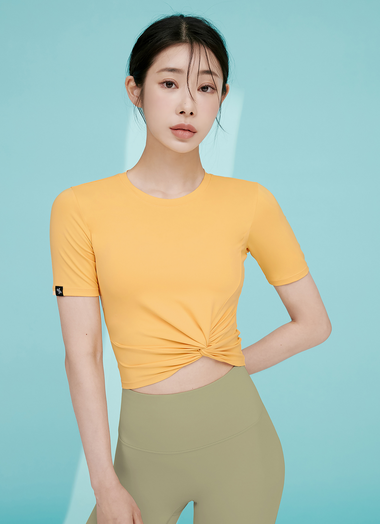 Fresh Feather Twist Crop Short Sleeve