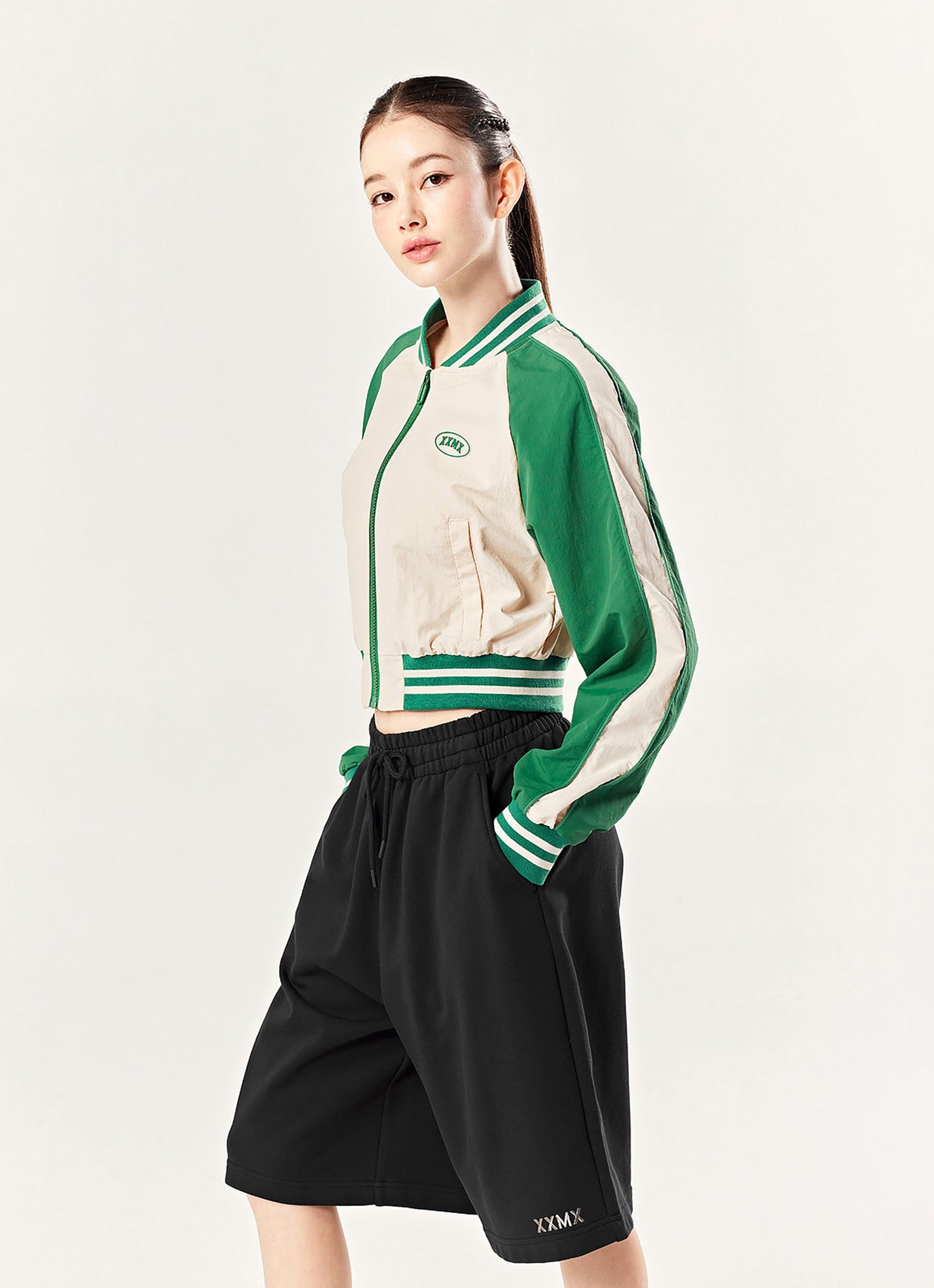 262626_Black