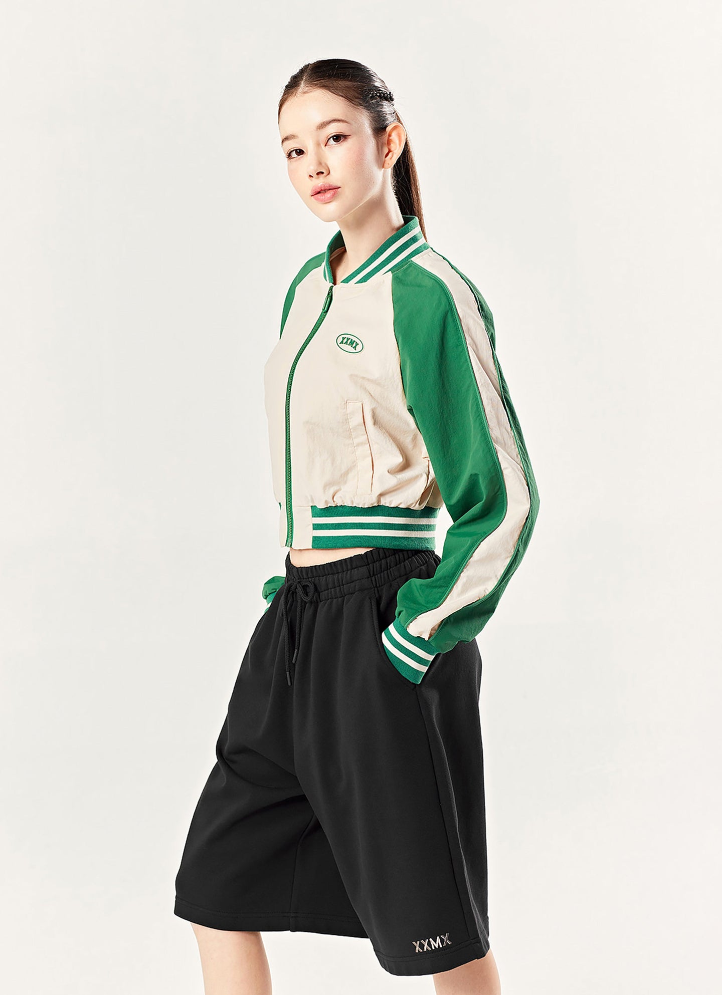 262626_Black
