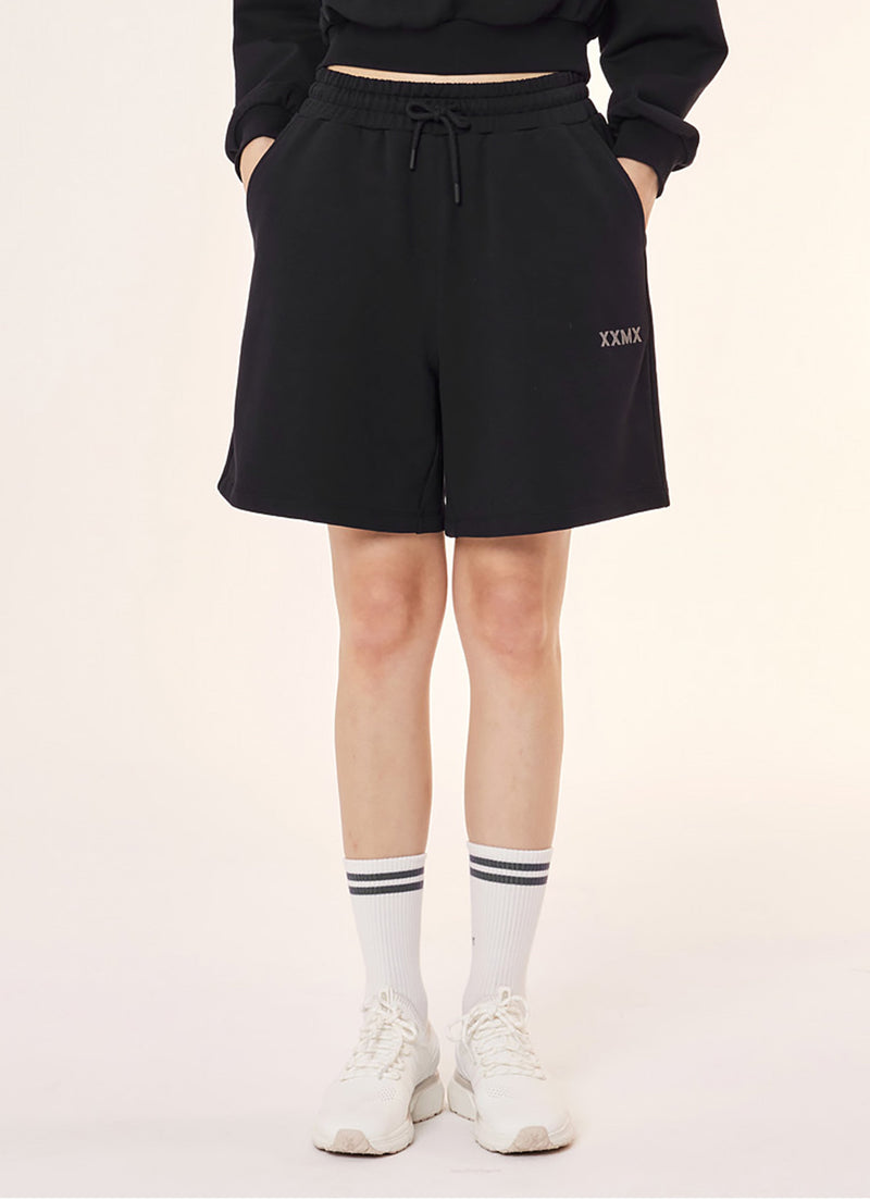 Easy Going Bermuda Shorts in Black