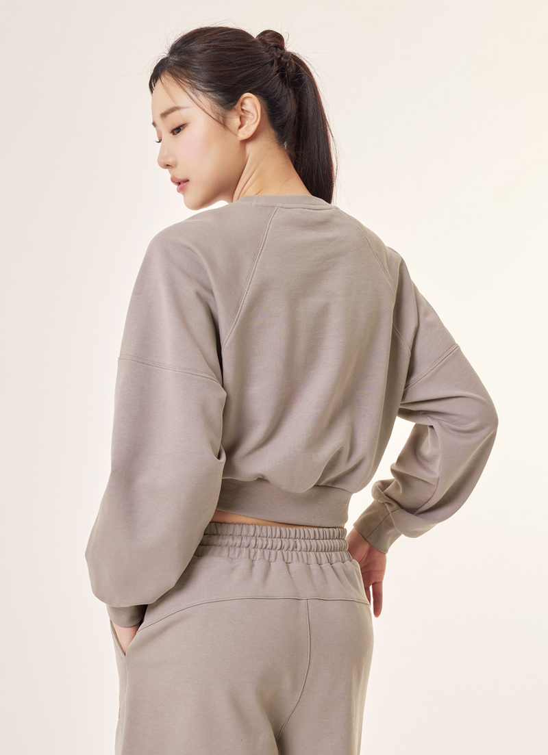 Easy Going Crop Sweatshirt in Cocoa Cream