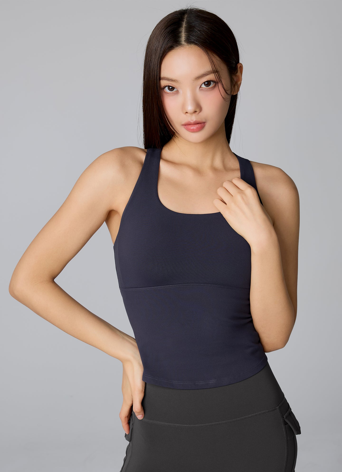 Back Slit Round Top