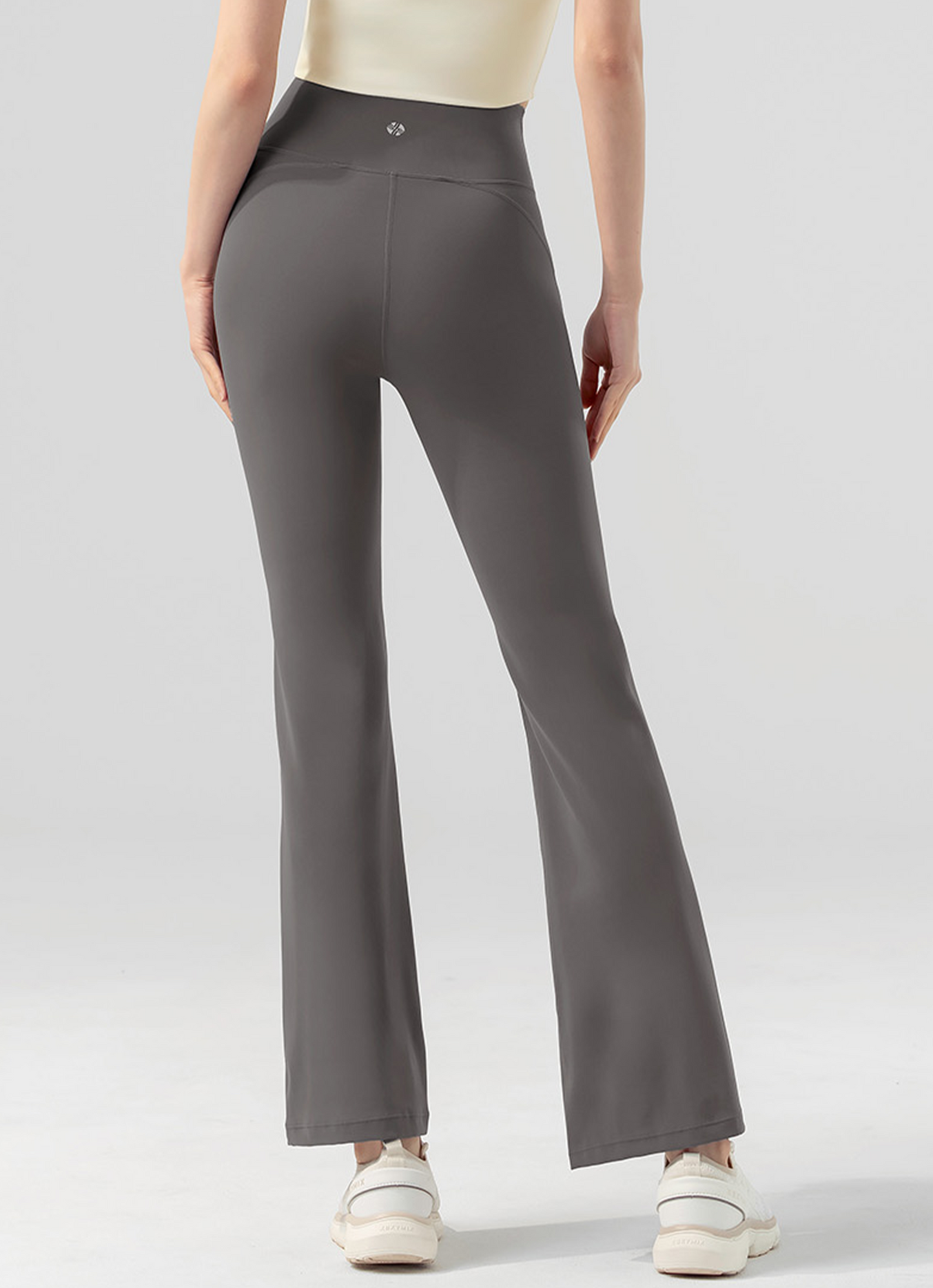 Black Label Signature Power Rise Bootscut Pants (Short)