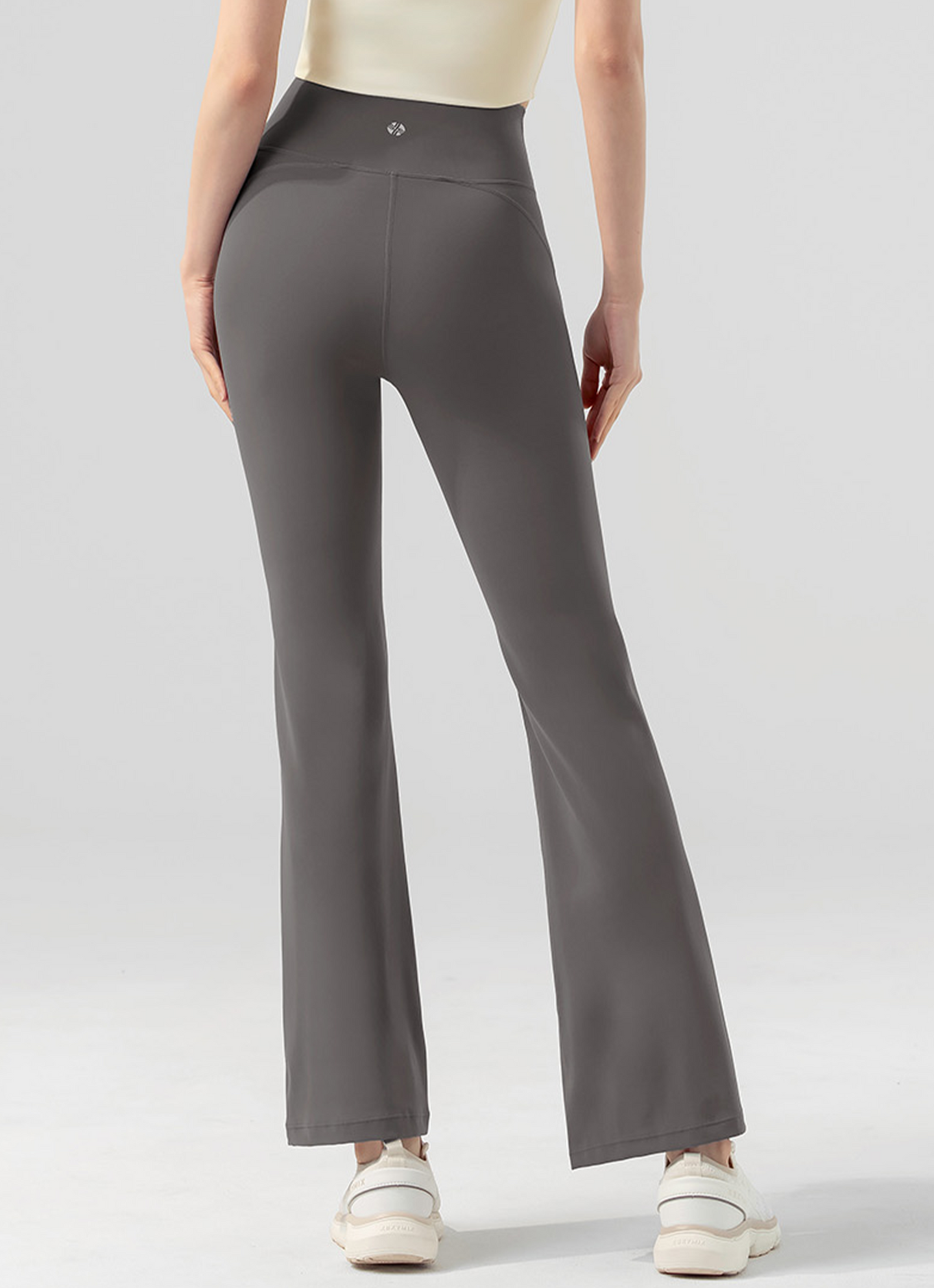 Black Label Signature Power Rise Bootscut Pants (Short)