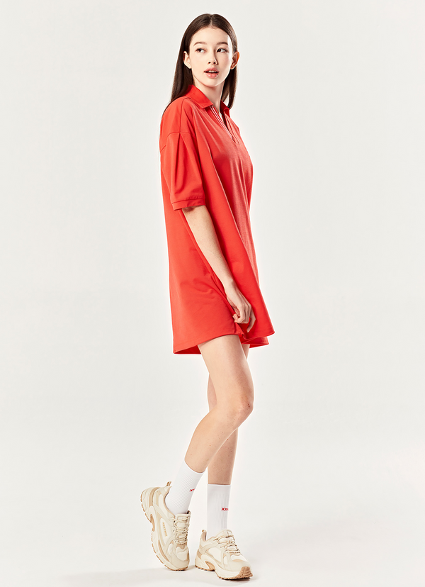 V-neck Collar Balloon Dress Clover in Dilly Red