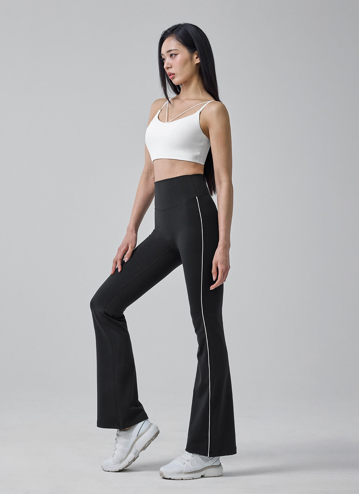 Black Label Signature Power Rise String Top