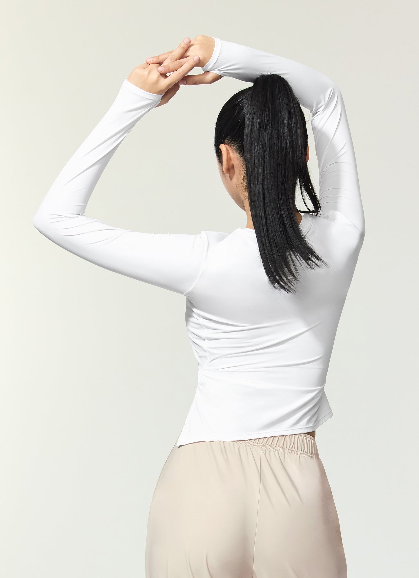 Cooling Drape Fingerhole Long Sleeve