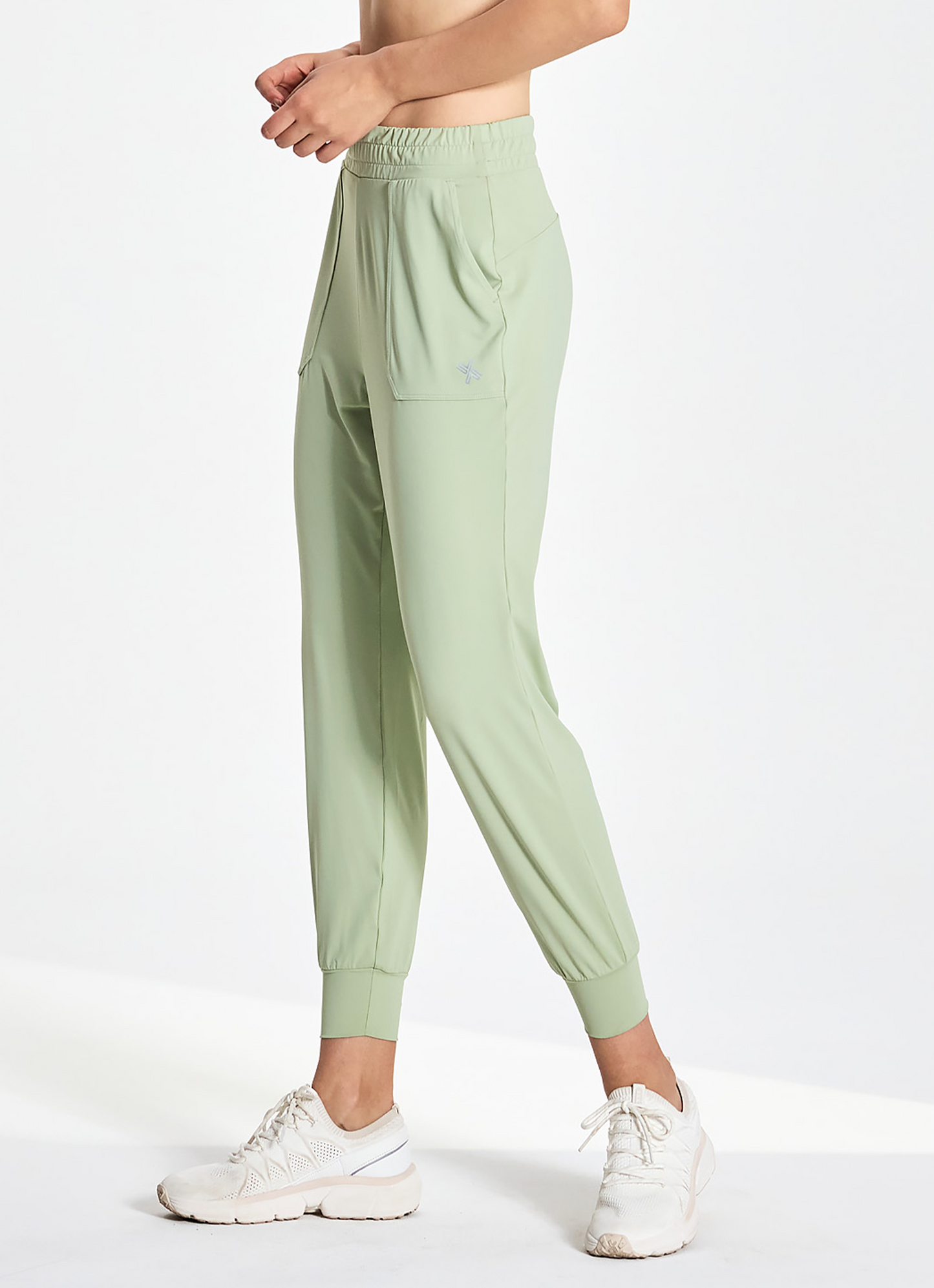 Medium Feather In-Band Jogger Pants