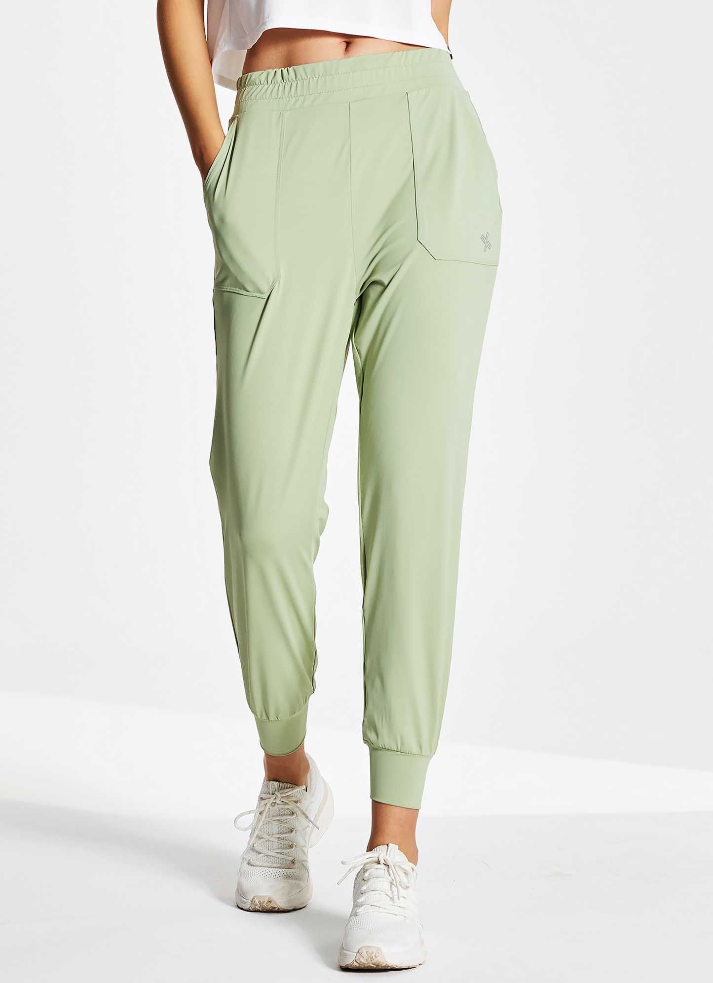 Medium Feather In-Band Jogger Pants