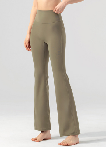 Black Label Signature Power Rise Bootscut Pants (Short)