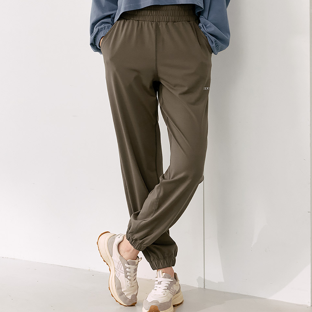 Performance Jogger Pants