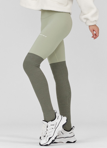747567_Mugwort Green