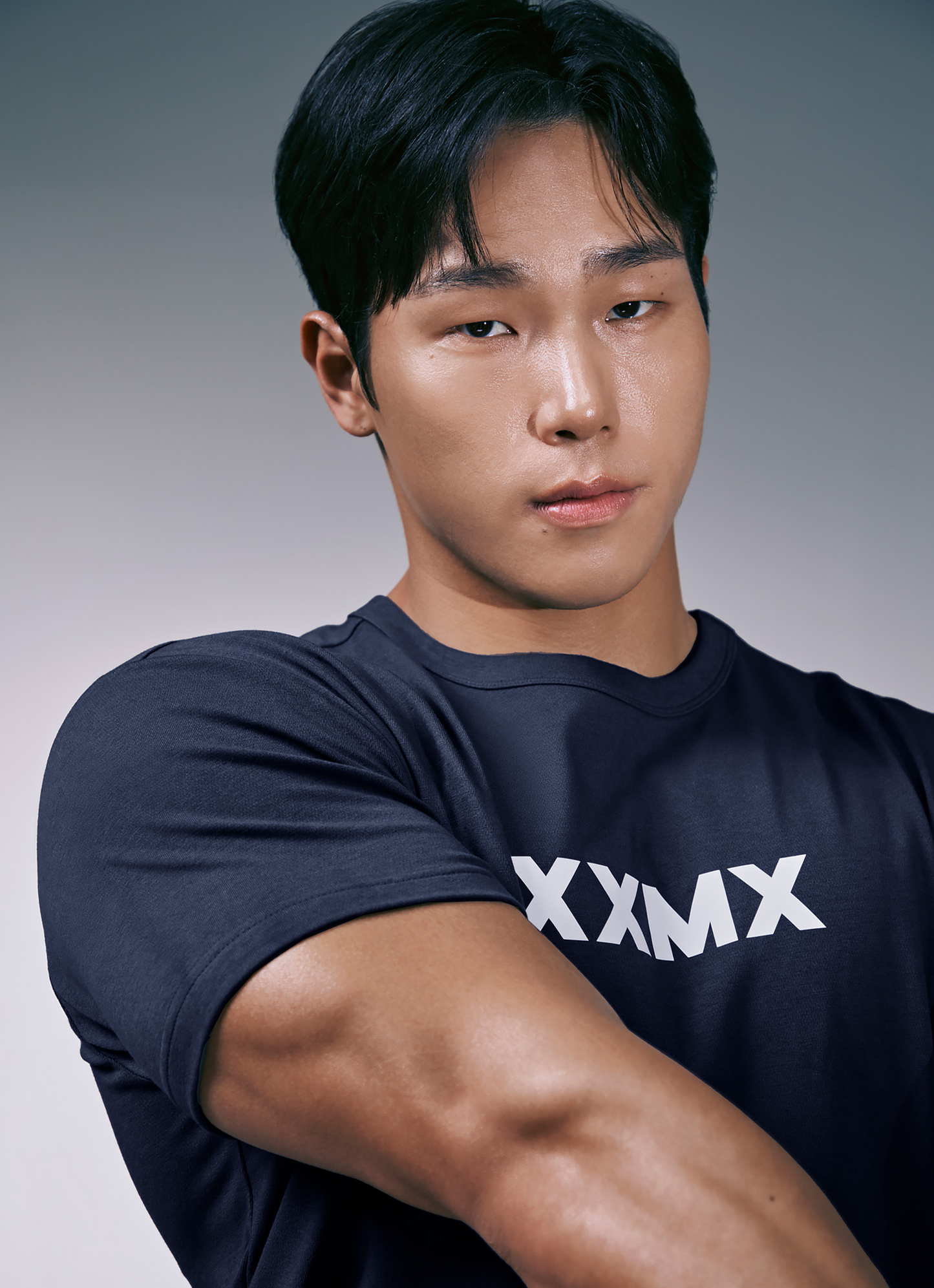 Mens Series XXMX Muscle Fit Dual Light Short Sleeve