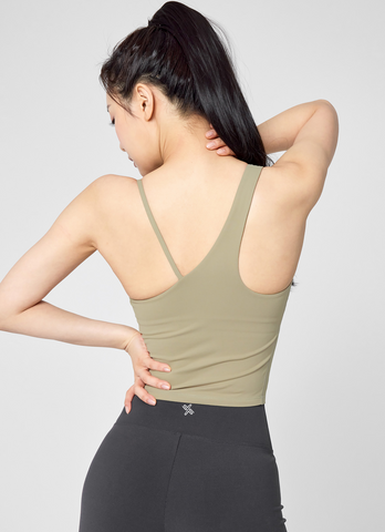 Unbalanced Strap Crop Top