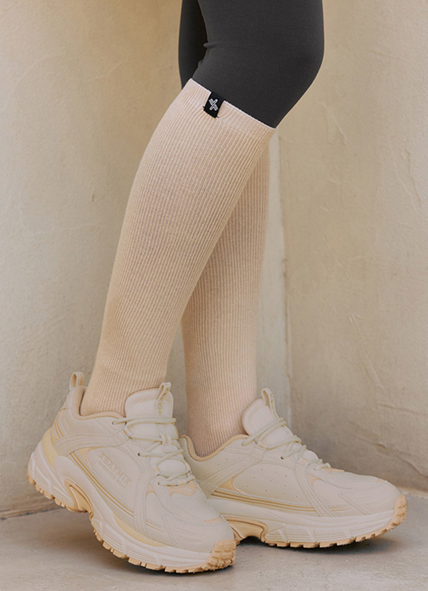 Non-slip Ribbed Knee Socks