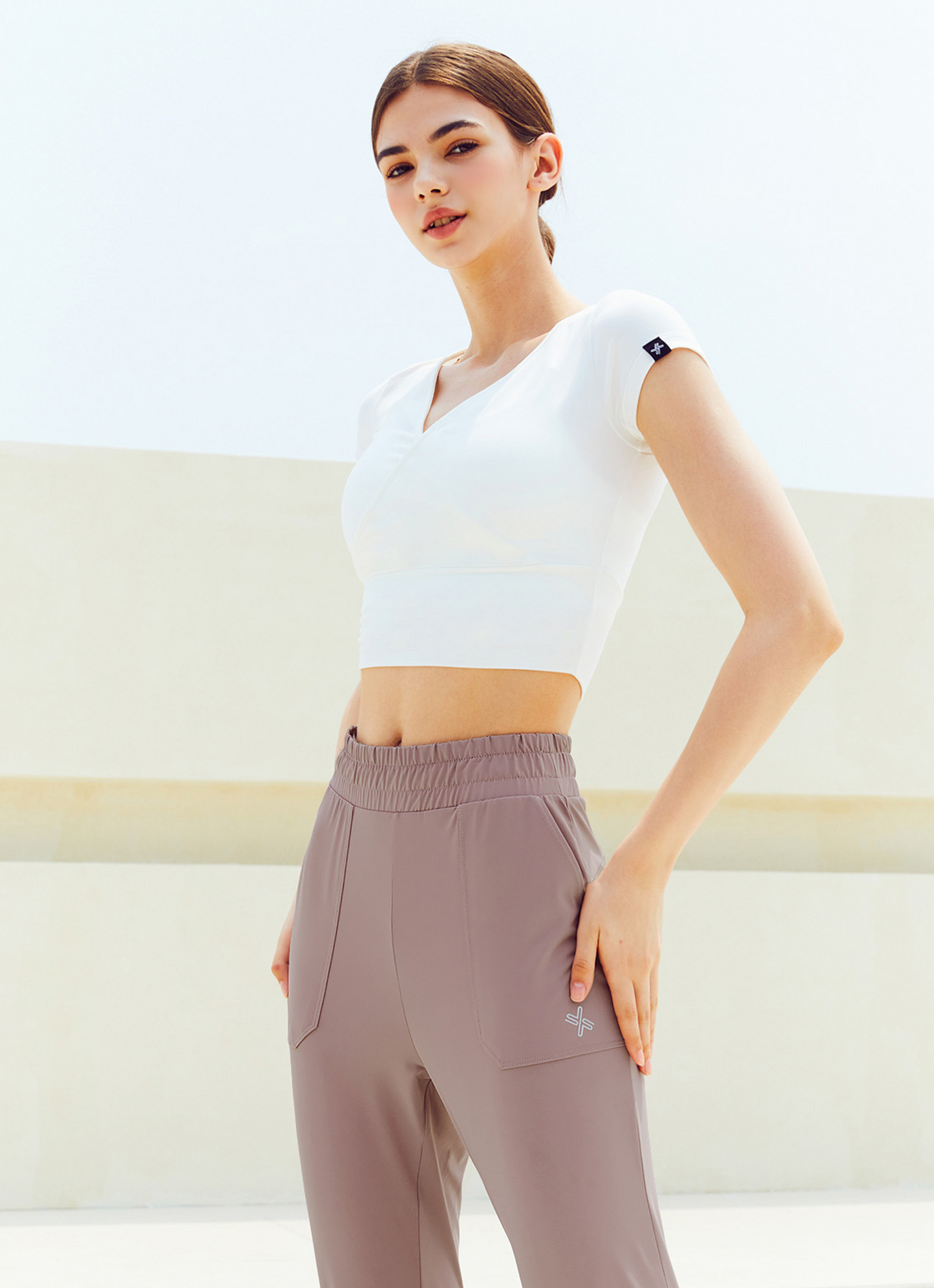 Medium Feather In-Band Jogger Pants