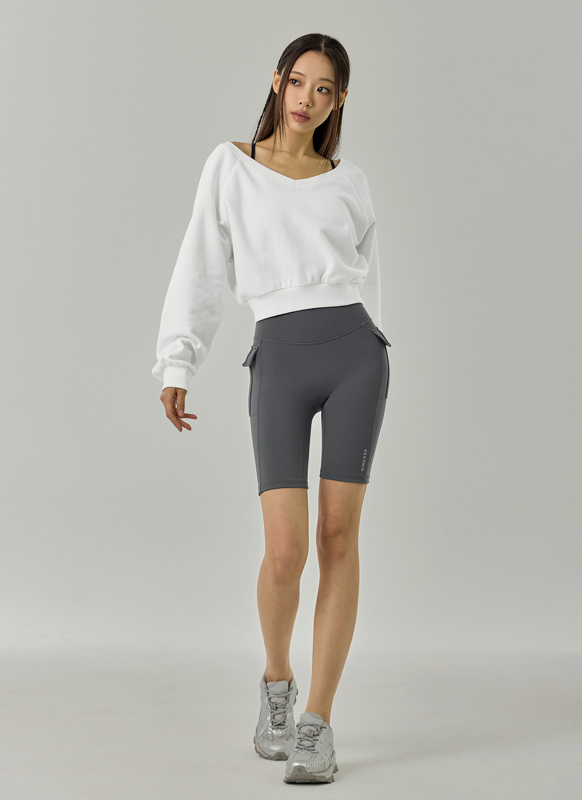 Softly Napping V-neck Crop Swear Shirts