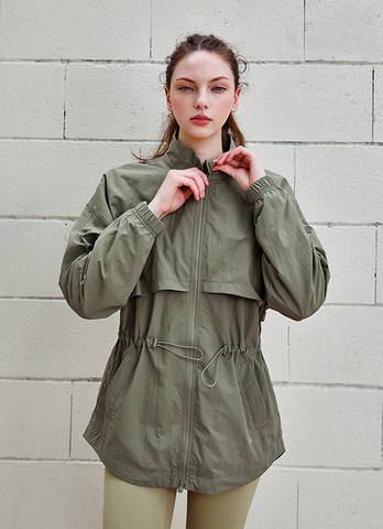 Highneck Out-String Windbreaker
