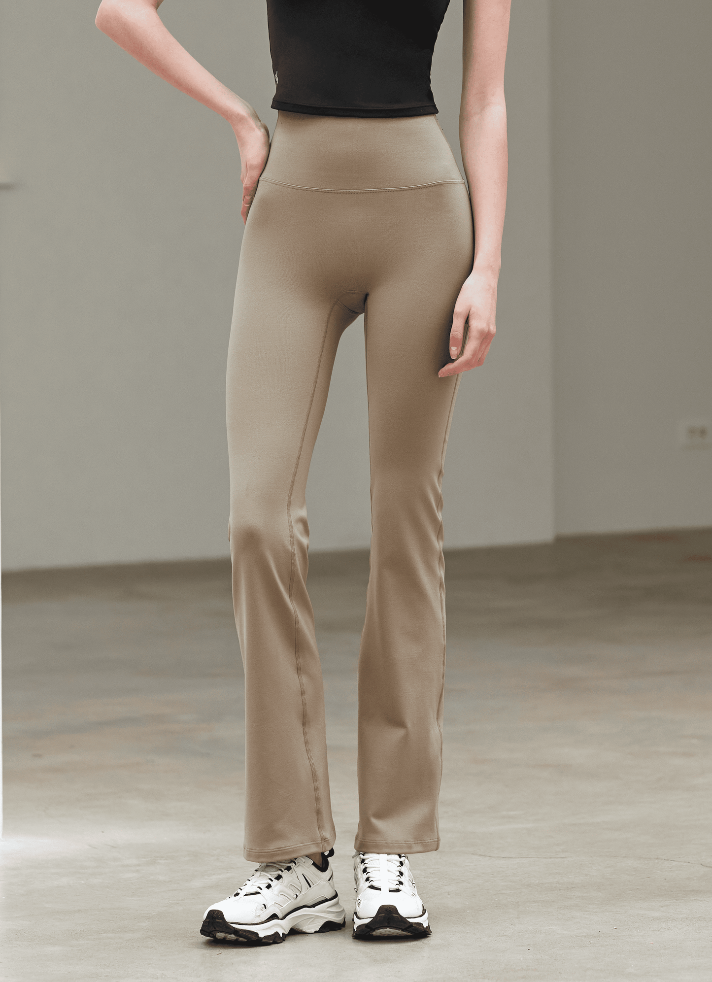 XELLA Intension Bootcut Pants 10"
