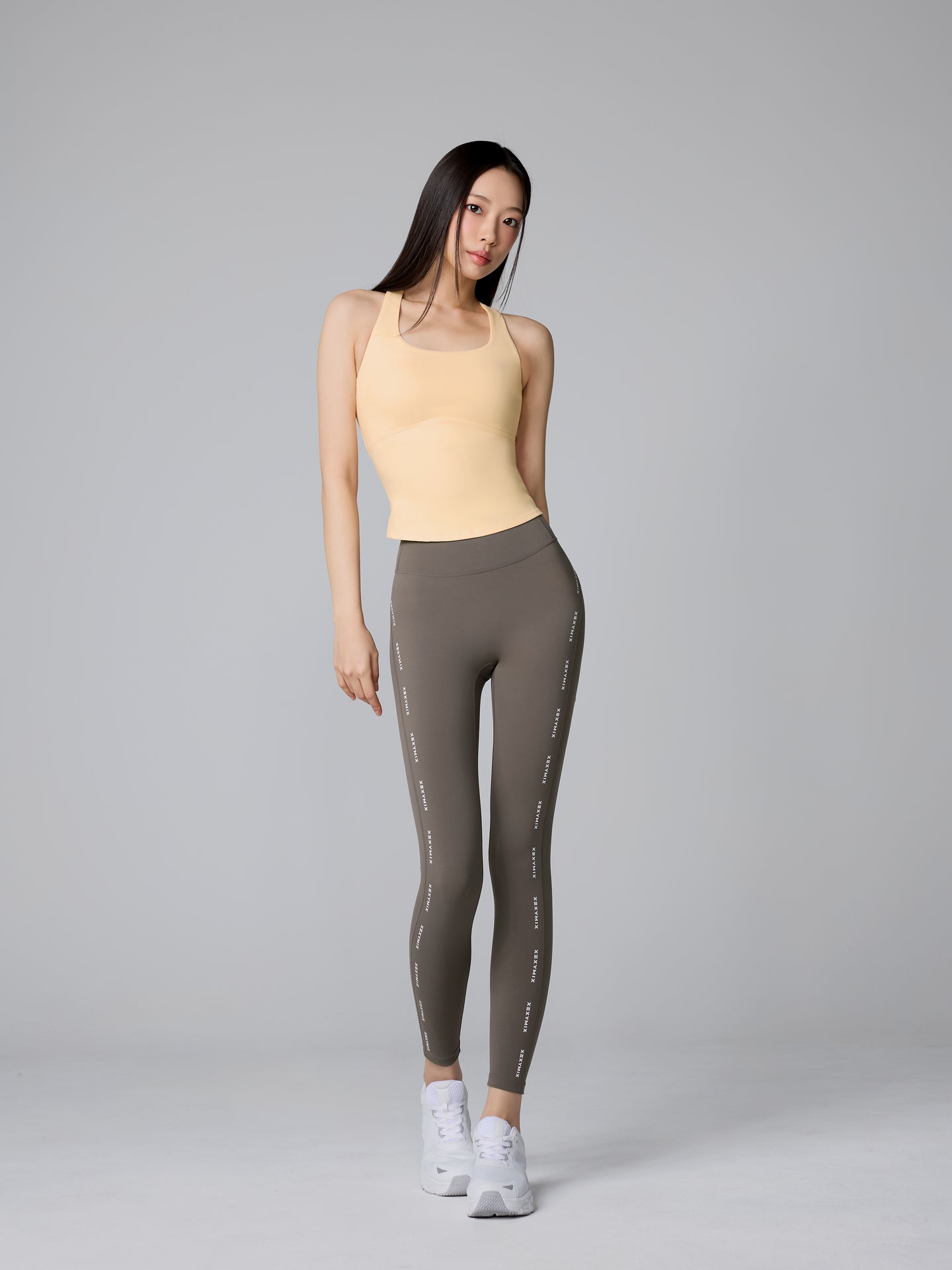 Back Slit Round Top