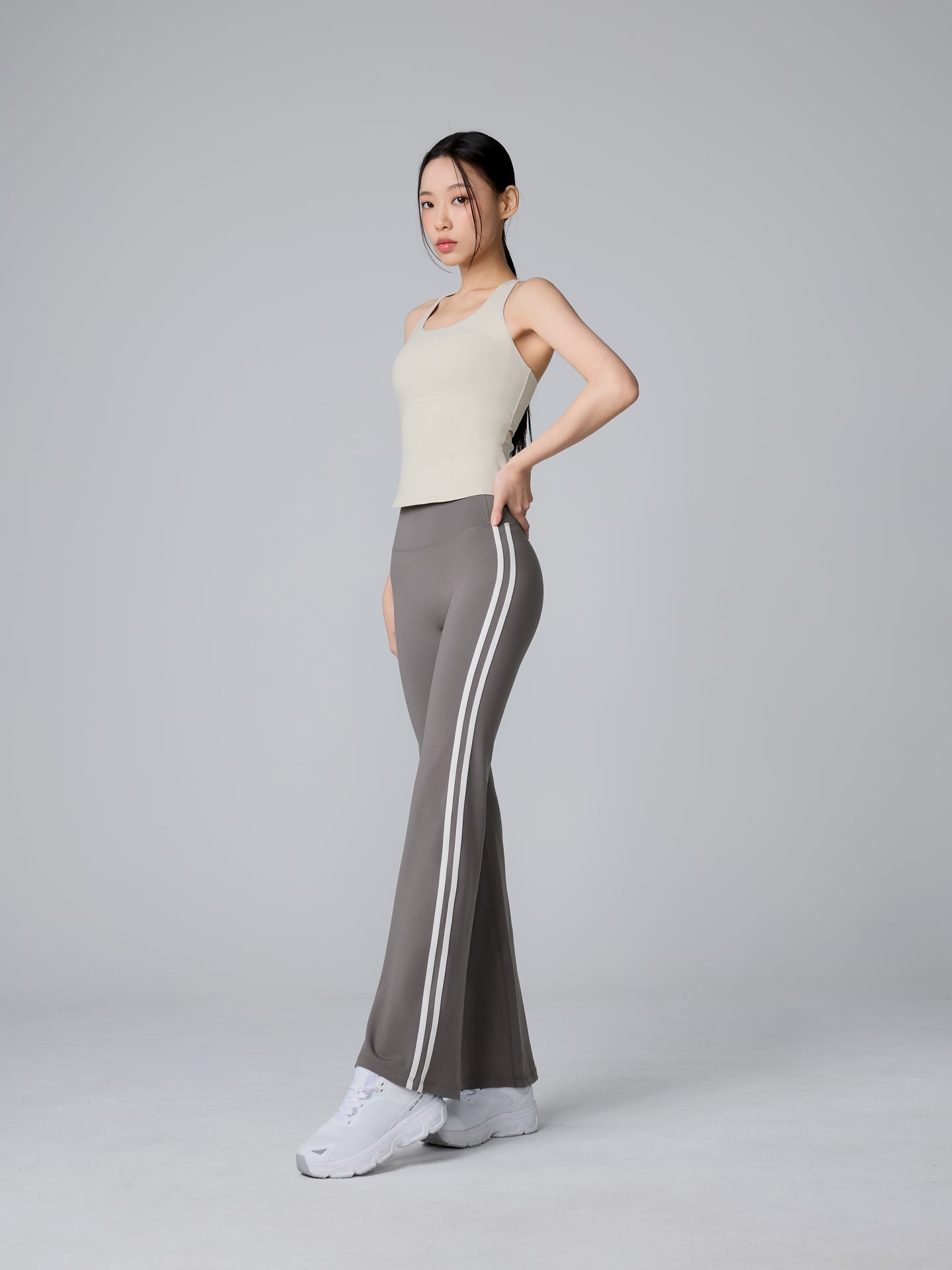 Back Slit Round Top