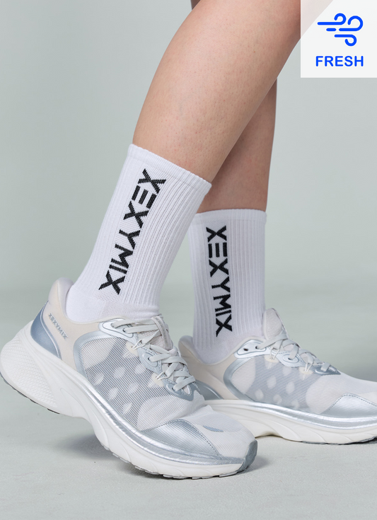 [Go Youn-Jung's Outfit] Lettering Logo Crew Socks