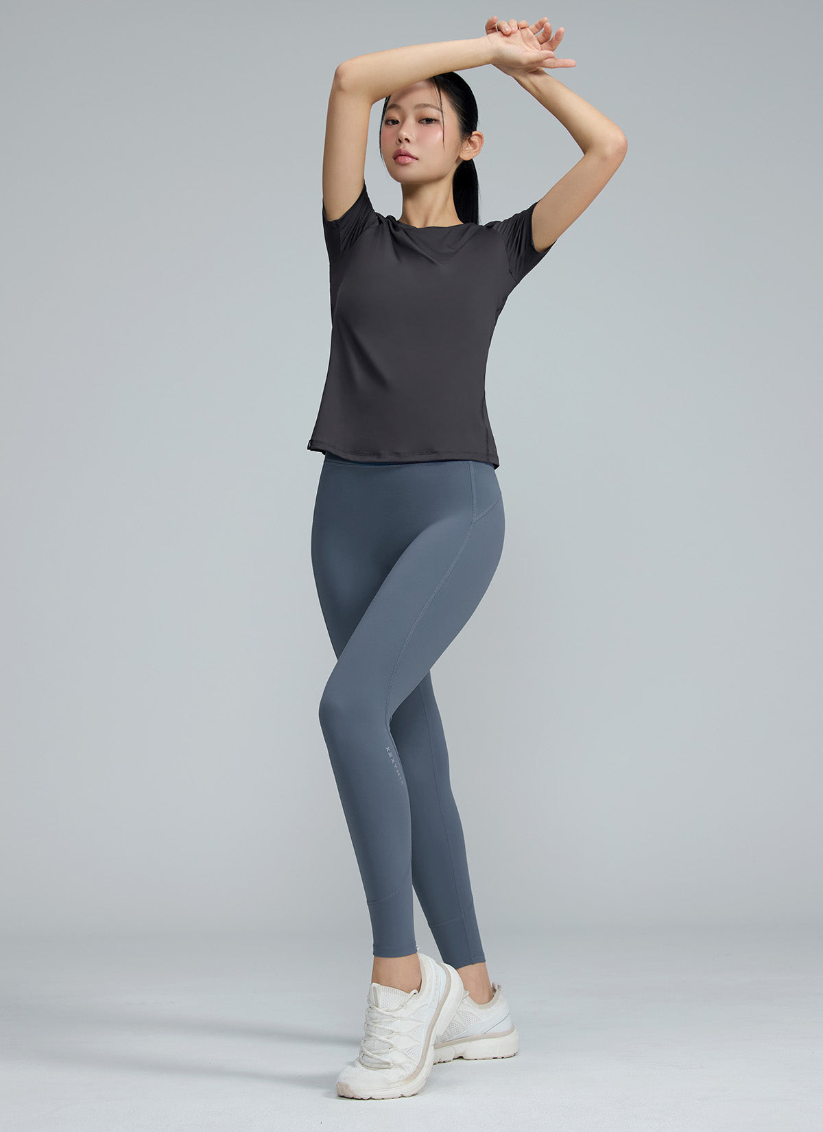 Ice Feather Light Short Sleeve