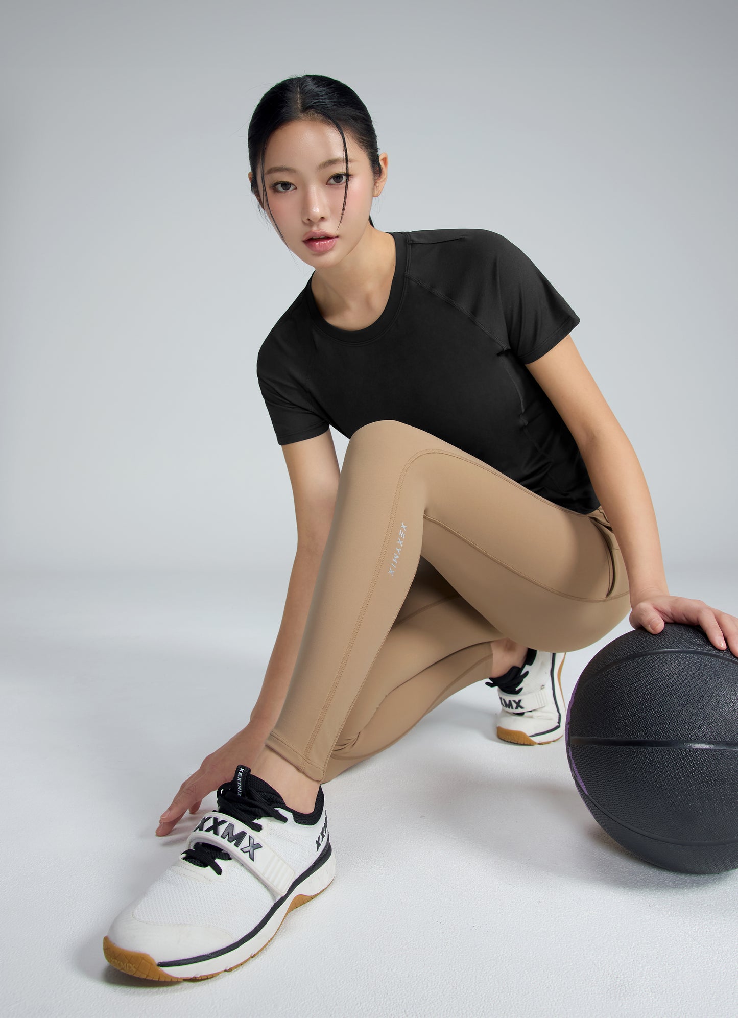 Black Label Signature 360N Out Pocket Leggings