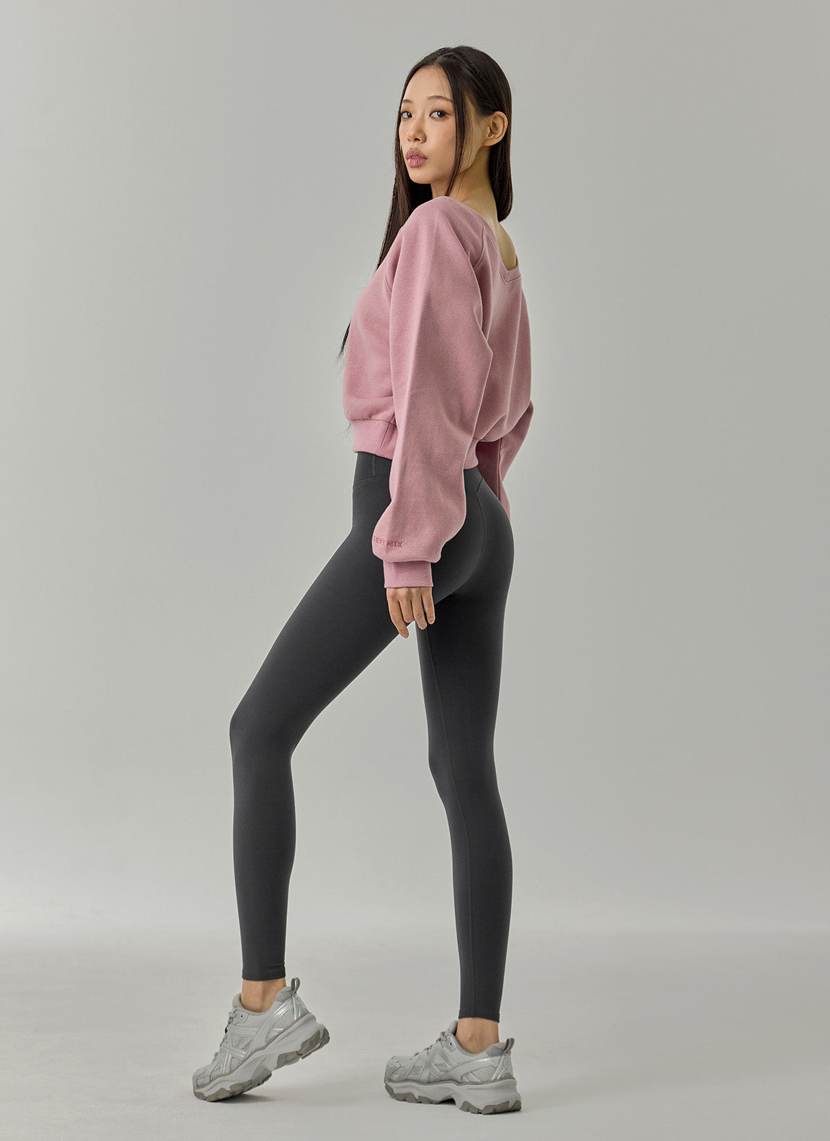 Softly Napping V-neck Crop Swear Shirts
