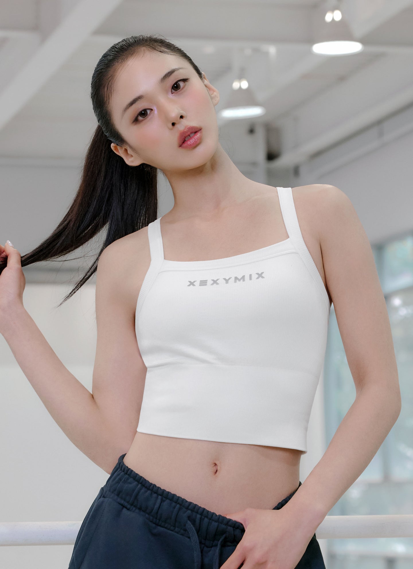 Corrugated Seamless Logo Point Crop